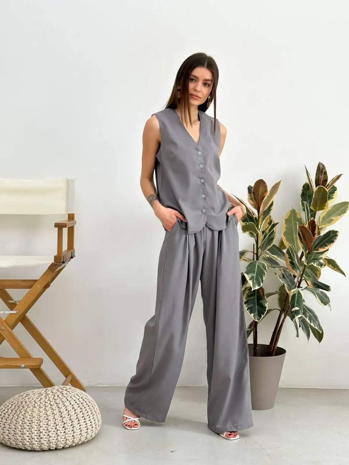 Grey Oversized Sleeveless Vest & Wide Leg Pants For Woman