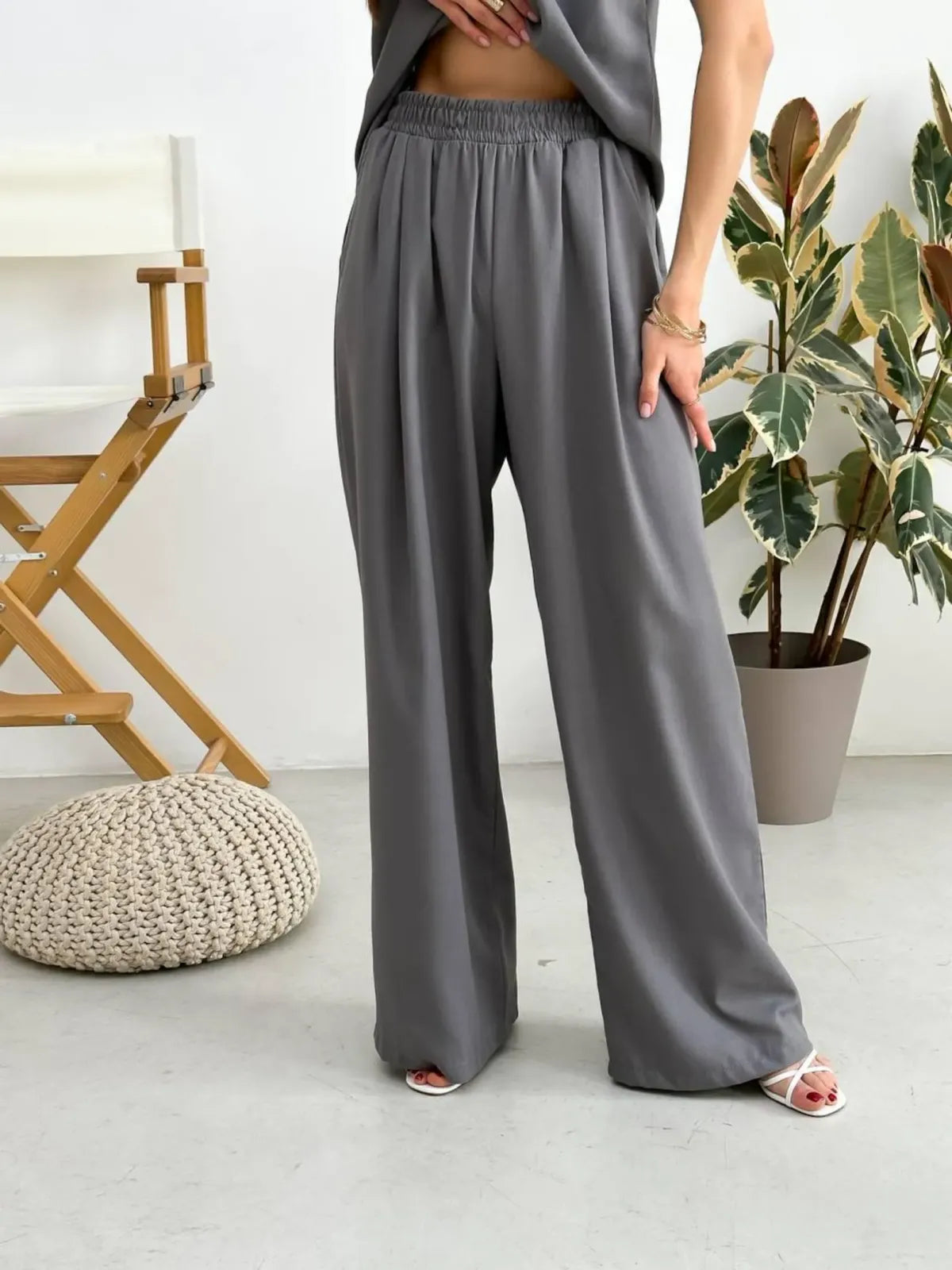 Grey Oversized Sleeveless Vest & Wide Leg Pants For Woman