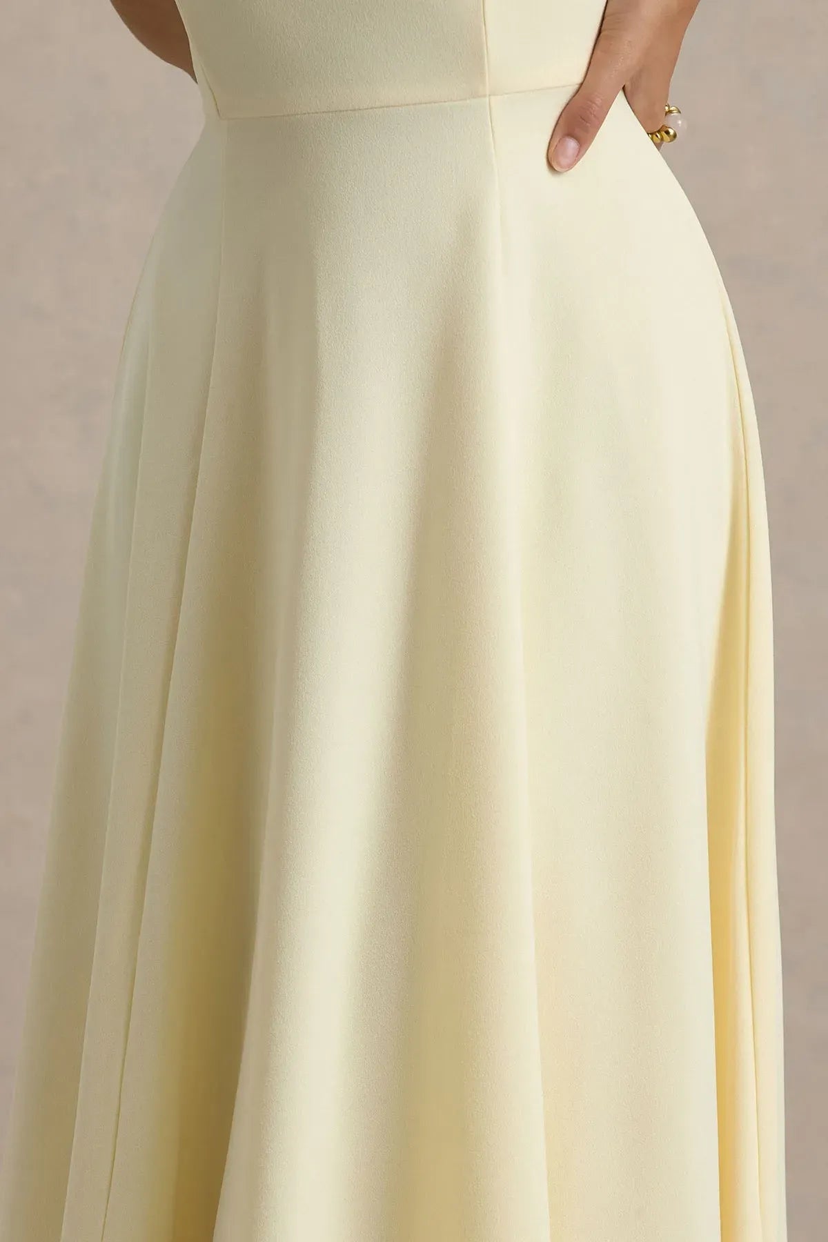 Lemon-Tale-Halter-Neck-Midi-Dress