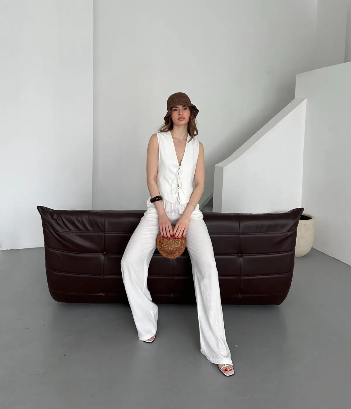 White Woman Two Pieces Vest Pants Set