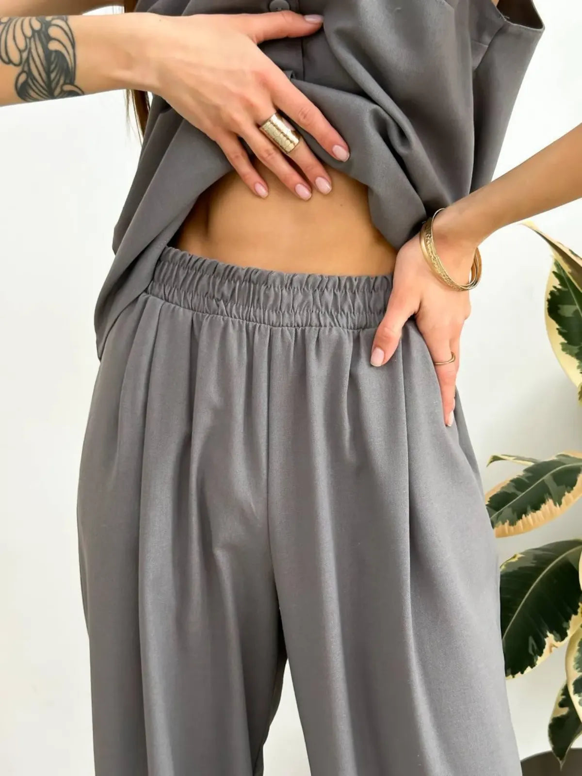 Grey Oversized Sleeveless Vest & Wide Leg Pants For Woman